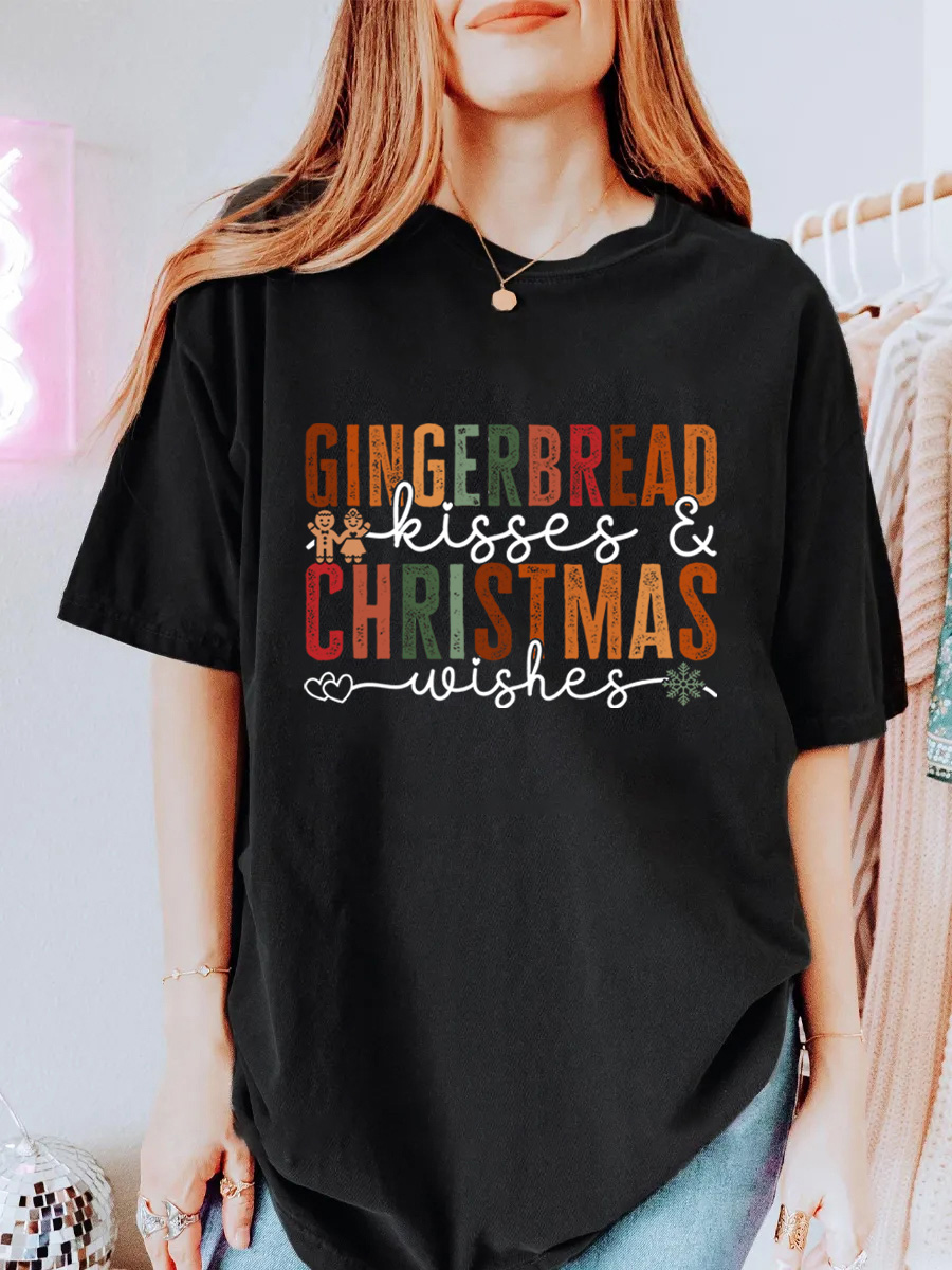 Vintage Gingerbread Kisses & Christmas Wishes Oversize Graphic Tee