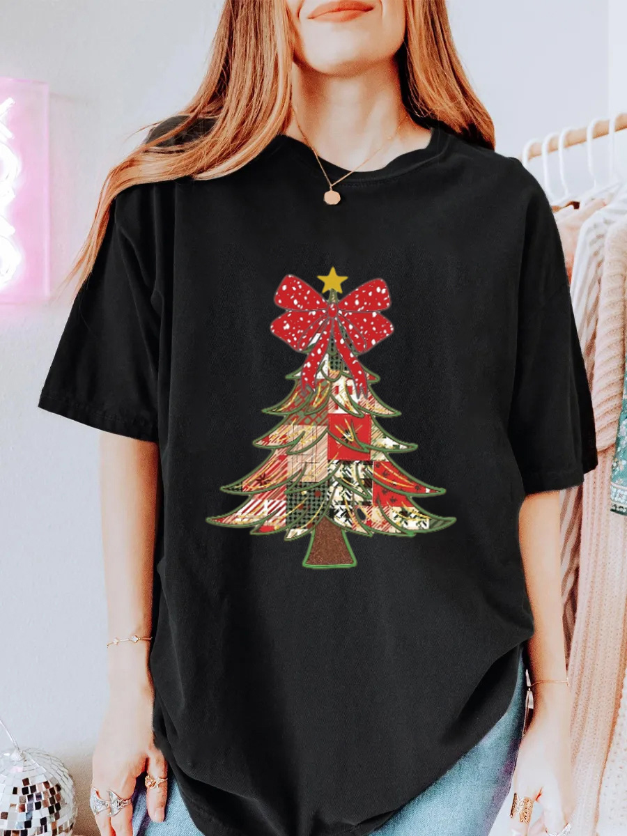 Vintage Festive Christmas Tree Oversize Graphic Tee