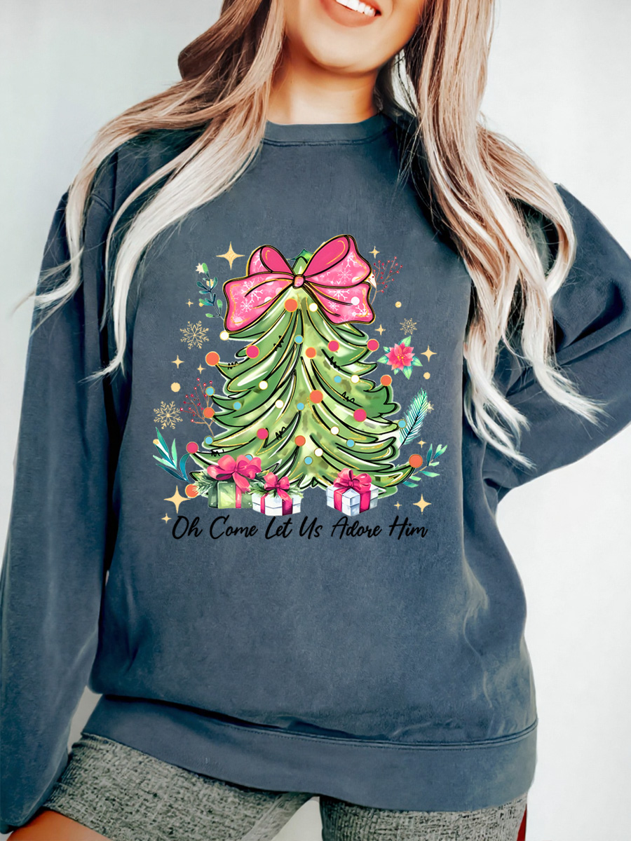 Vintage Oh Come Let Us Adore Him Christmas Tree Oversize Graphic Sweatshirt