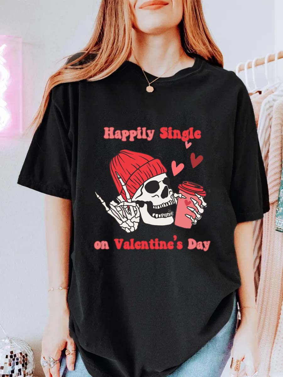 Vintage Happily Single On Valentine’S Day Oversize Graphic Tee