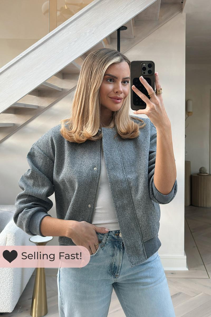 Grey bomber jacket outfit hotsell