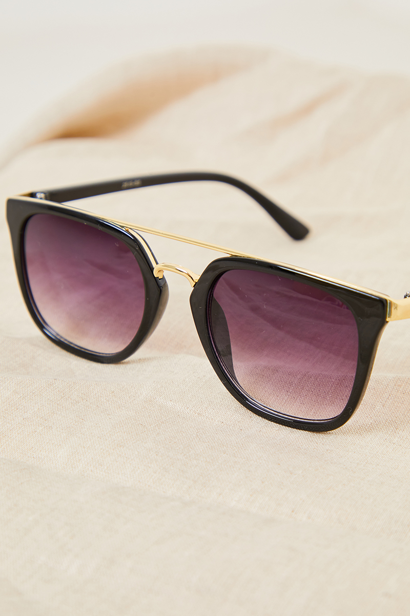 Gold sales trim sunglasses