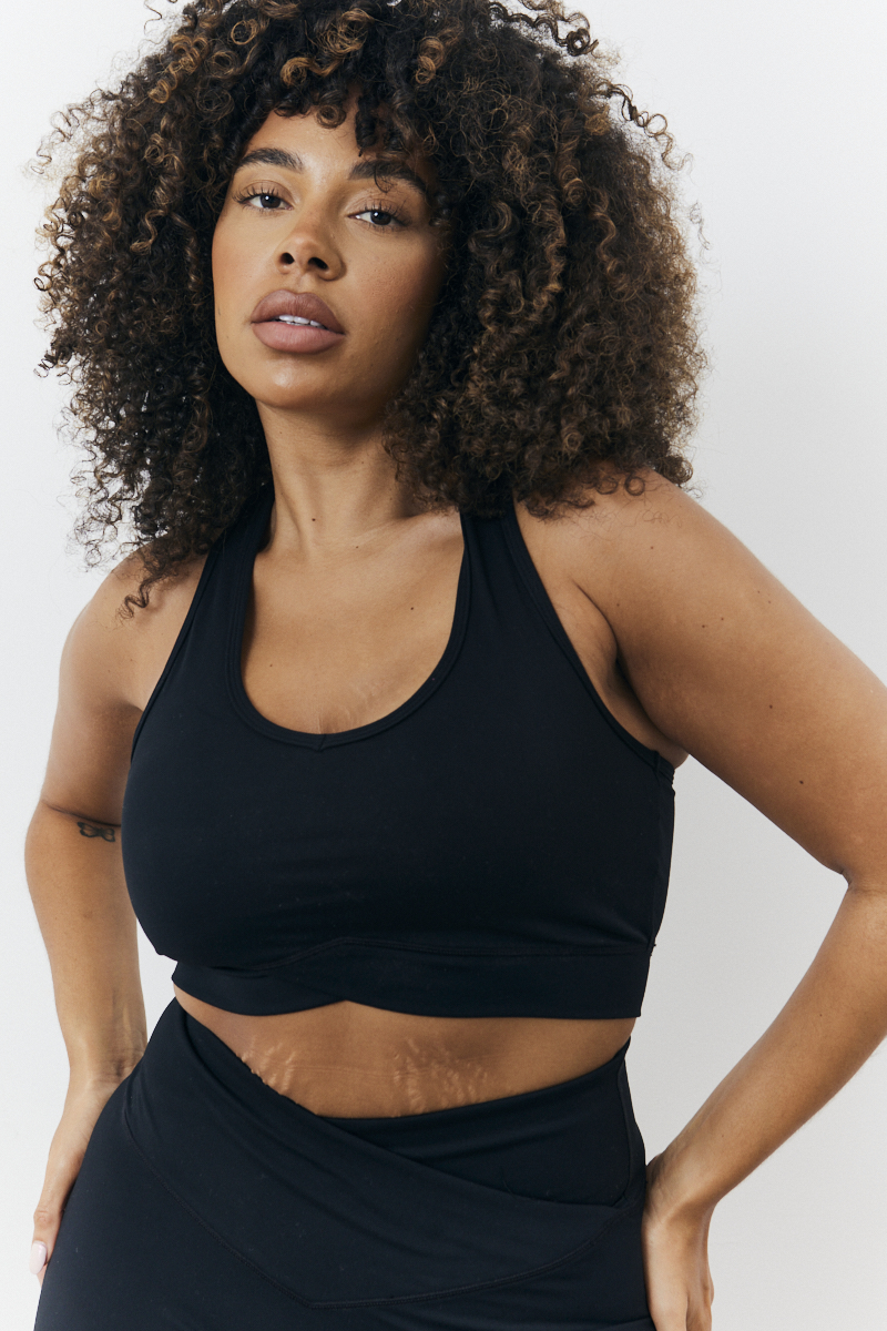 Soft Touch Cross Over Band Detail Medium Support Sports Bra