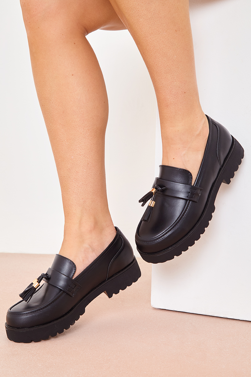 Chunky Loafers With Tassel Trim