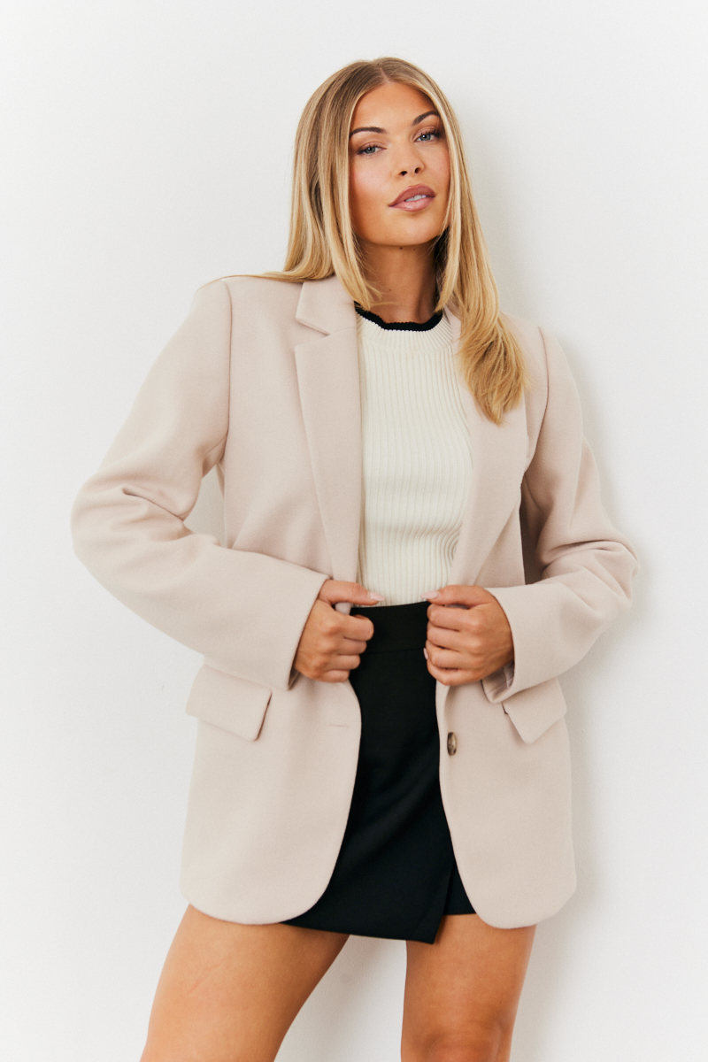 Double Pocket Wool Blazer