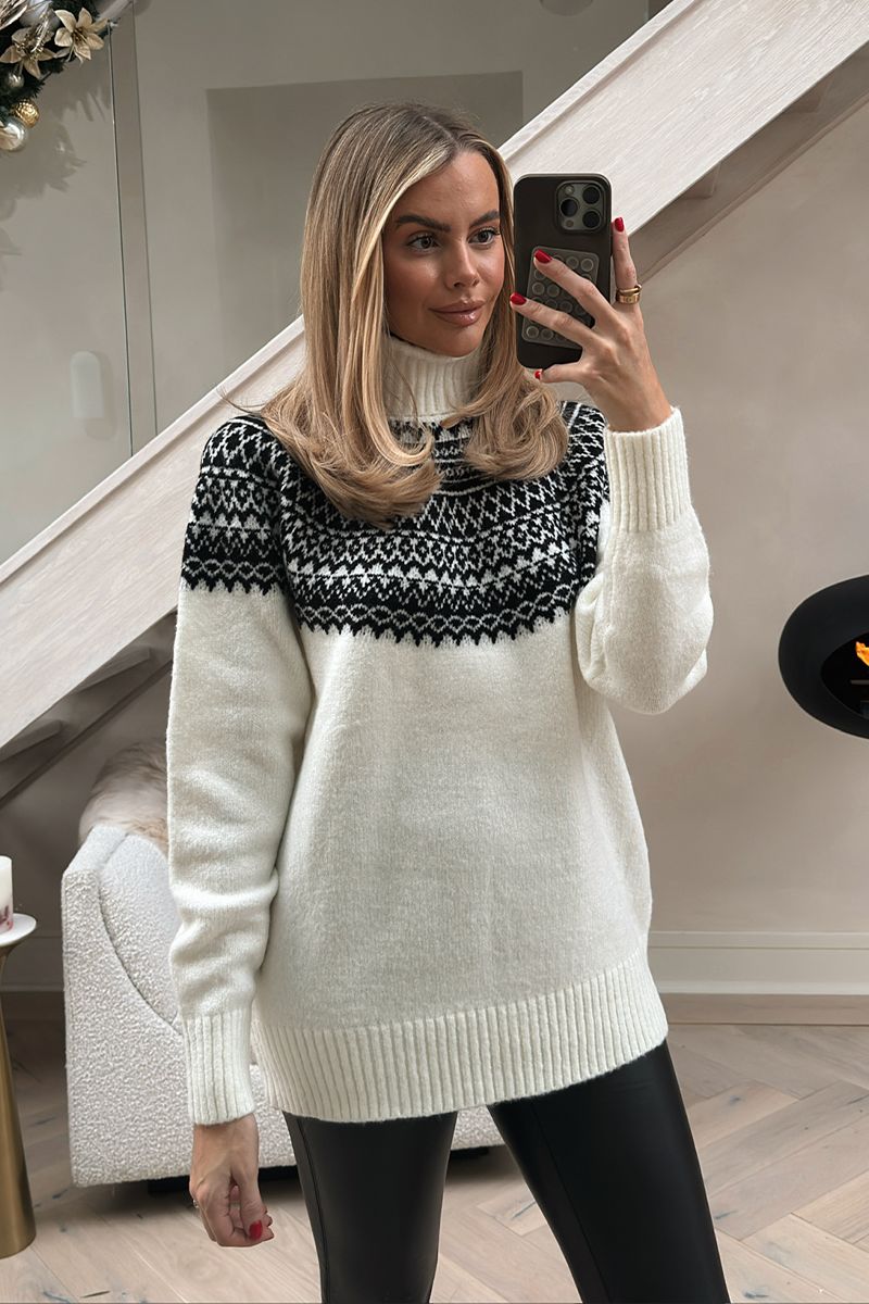 PERRIE SIAN on Instagram: Wearing my first piece of A/W knitwear & I'm not  even sorry about it 🤣…