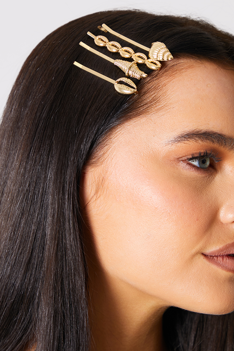 Shell Detail Hair Slides