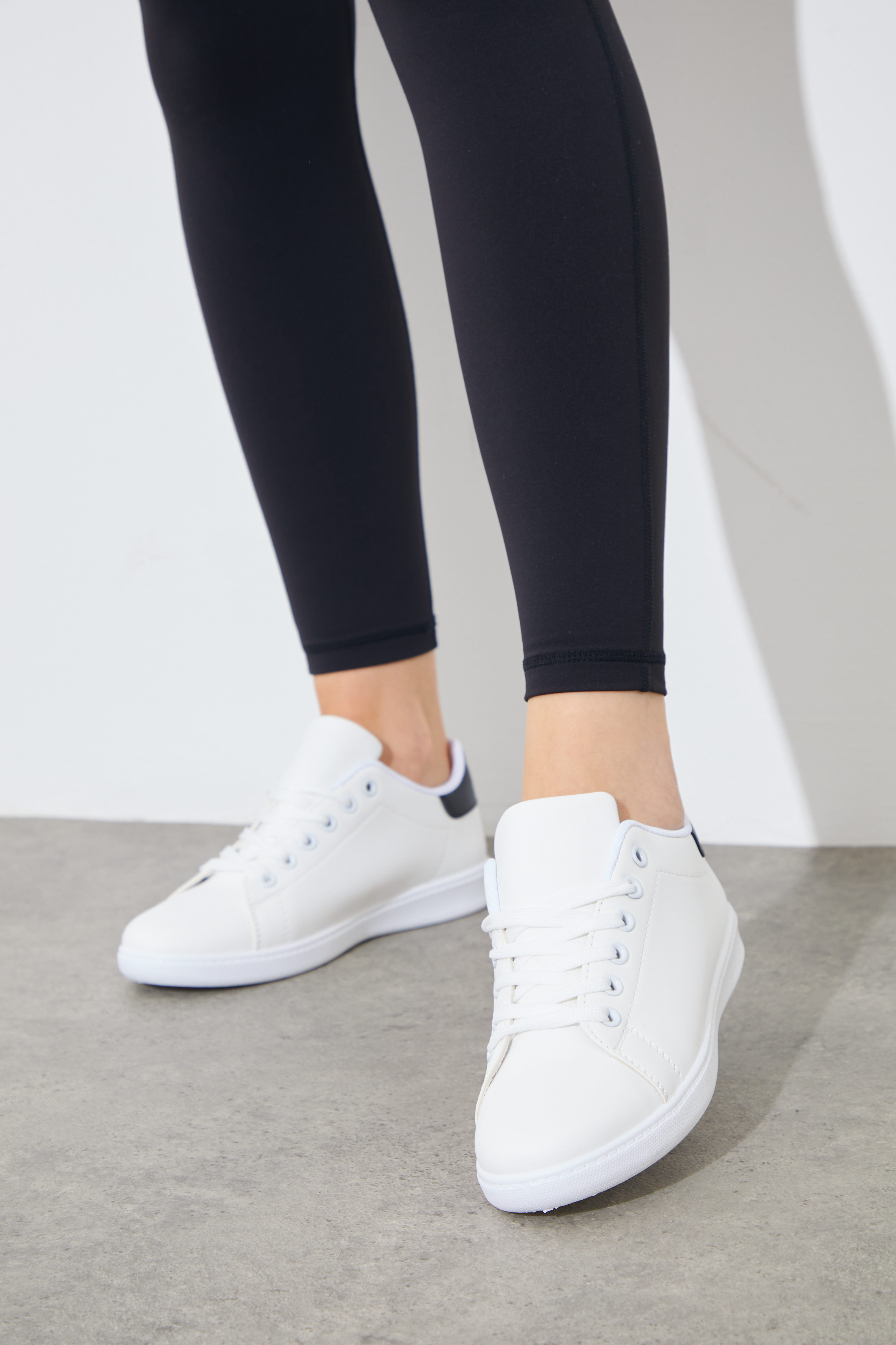 Contrast Colour Heel Lace up Trainers
