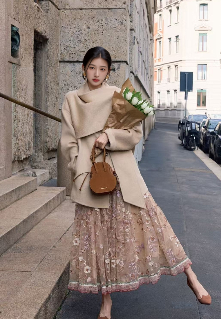 Two-Piece Set Double-Faced Wool Coat & Bead-Embroidered Patchwork Midi Skirt CA2025121518KI