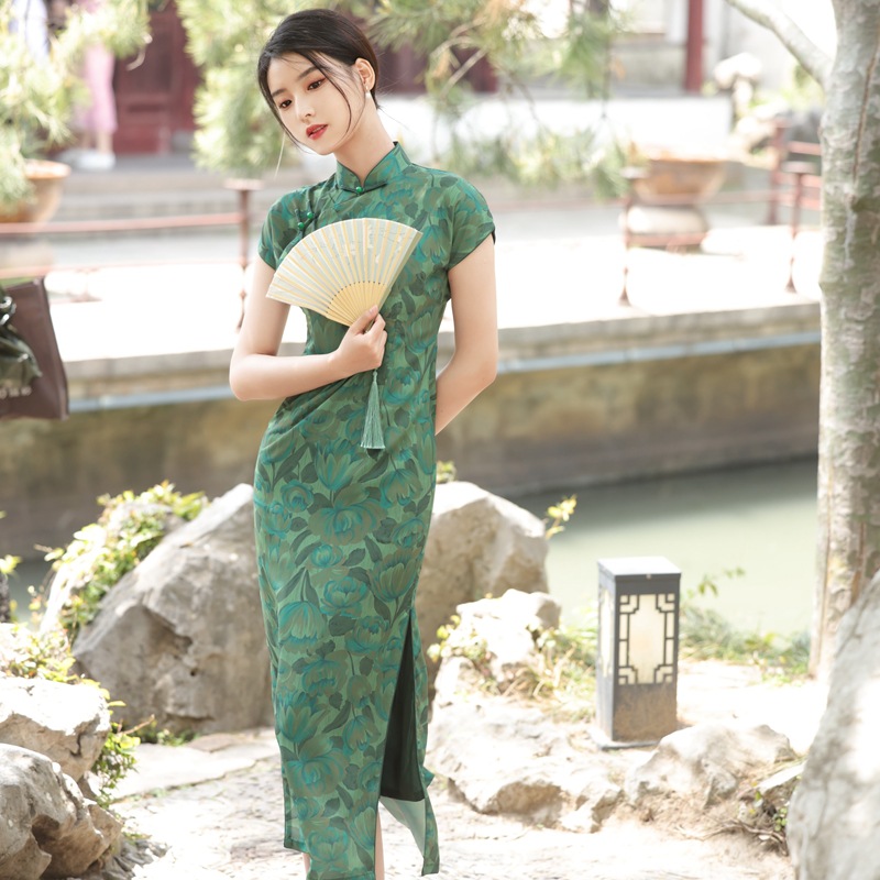 New Retro-style fitted waist long cheongsam dress CA25121530GR