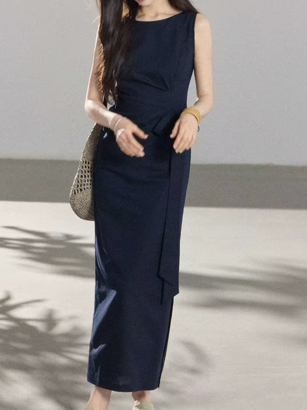 Elegant tie waist sleeveless linen maxi dress K26051205
