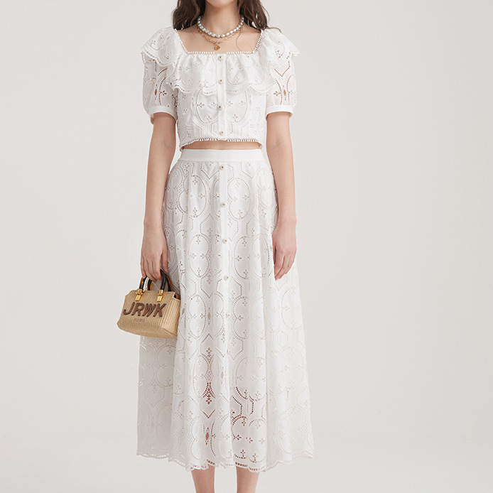 Romantic lace cropped top and midi skirt two piece set K26051304