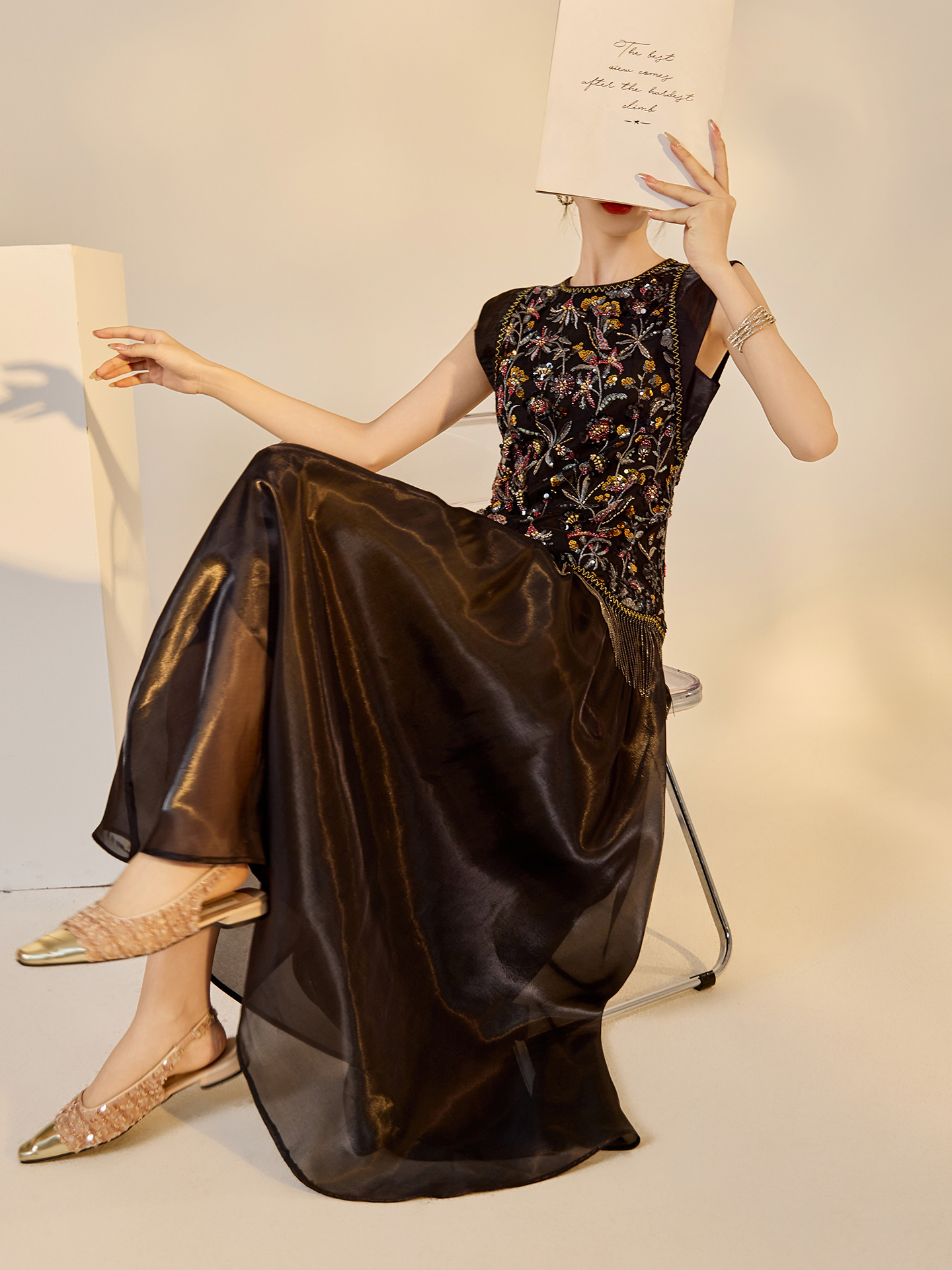 Exquisitely Sequined Tassel Embroidered Vest Set CA25121516BK