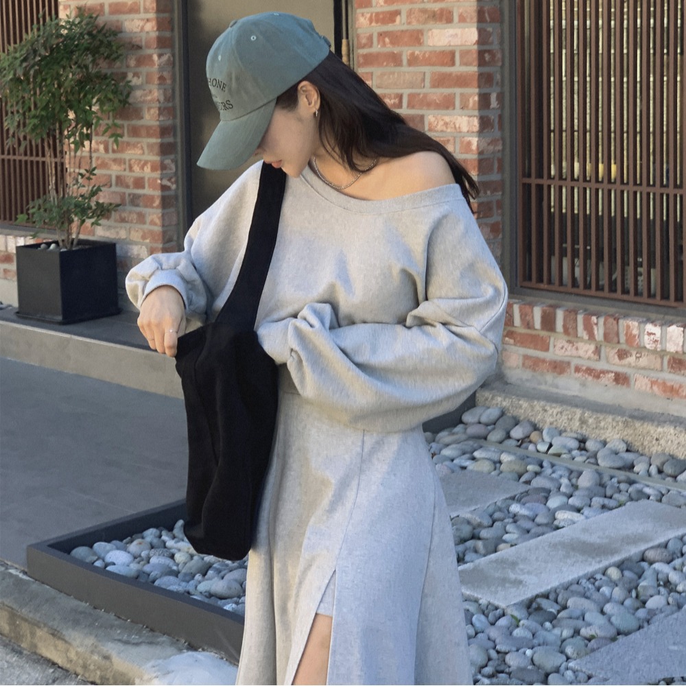 Korean chic New trendy off-shoulder cropped sweatshirt + side-slit maxi skirt set K010617