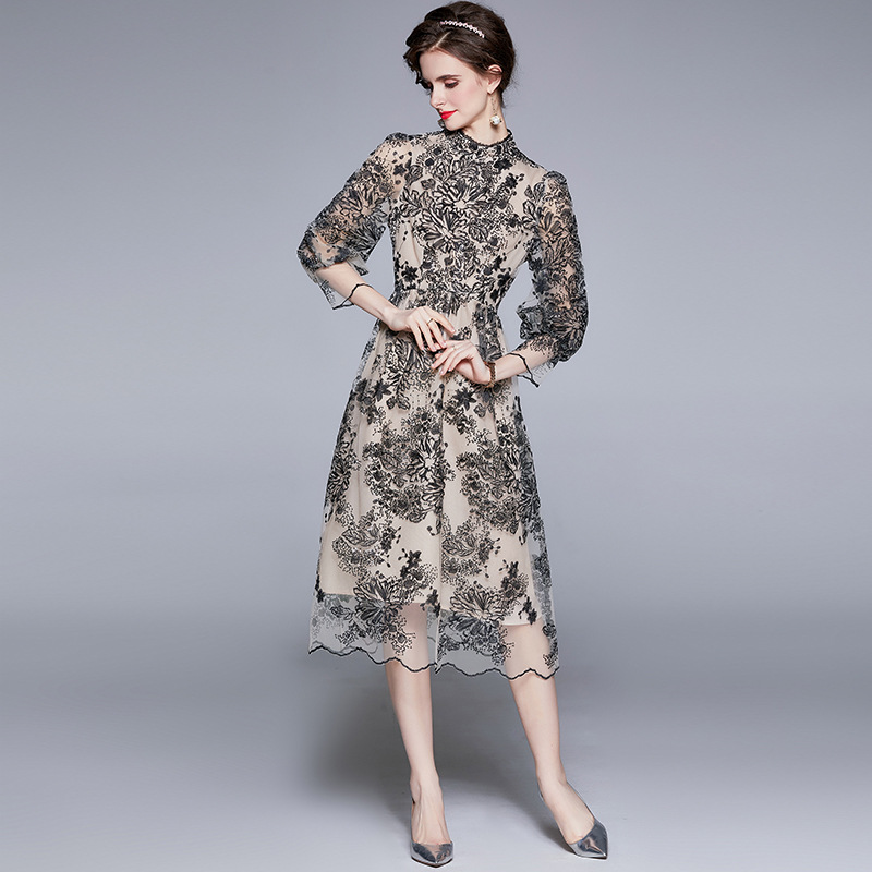 New S/S Elegant embroidered floral mesh Women Dress K26011211