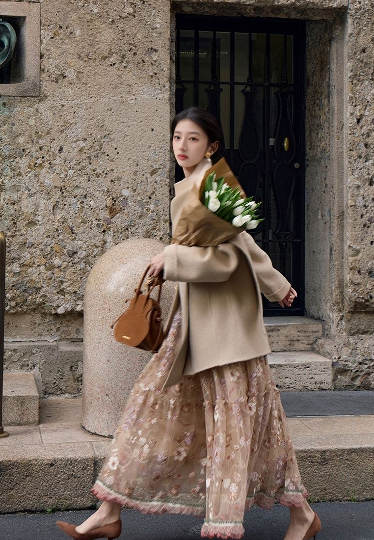 Two-Piece Set Double-Faced Wool Coat & Bead-Embroidered Patchwork Midi Skirt CA2025121518KI