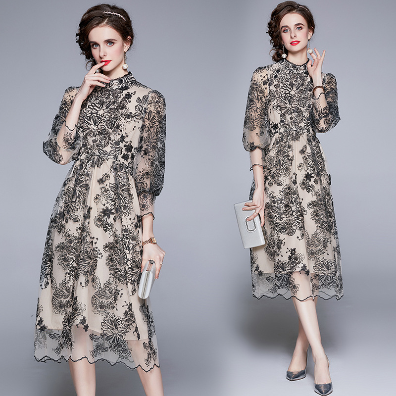 New S/S Elegant embroidered floral mesh Women Dress K26011211