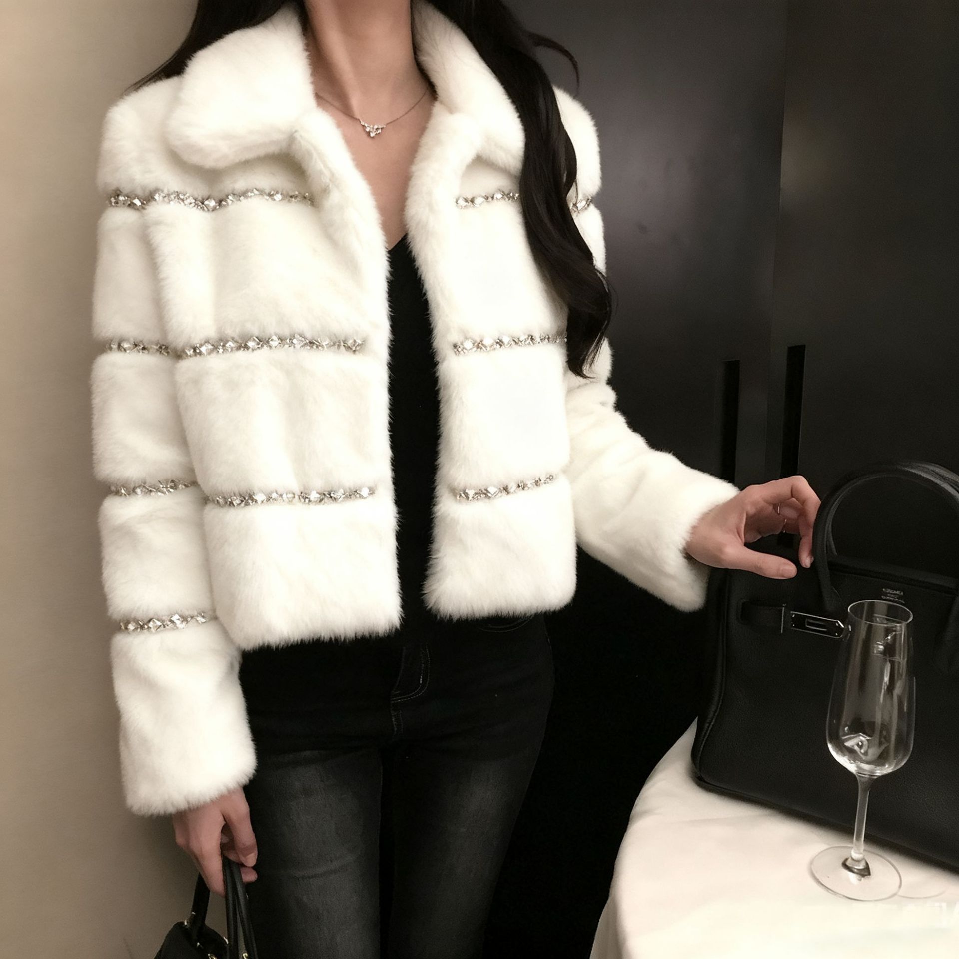New Autumn/Winter Faux Mink Fur Short Coat for Women K25121003