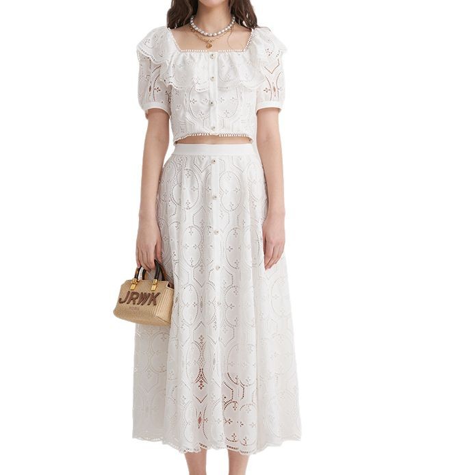 Romantic lace cropped top and midi skirt two piece set K26051304