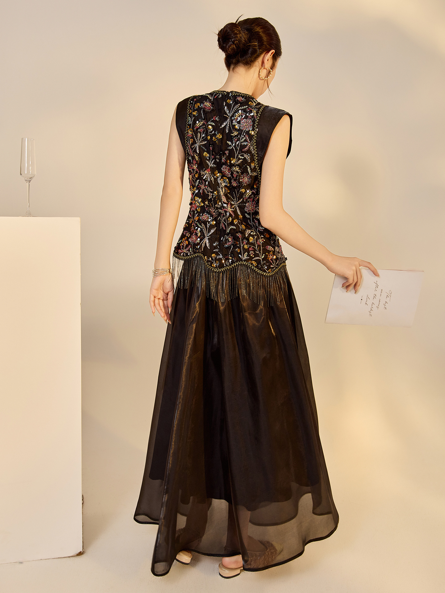 Exquisitely Sequined Tassel Embroidered Vest Set CA25121516BK