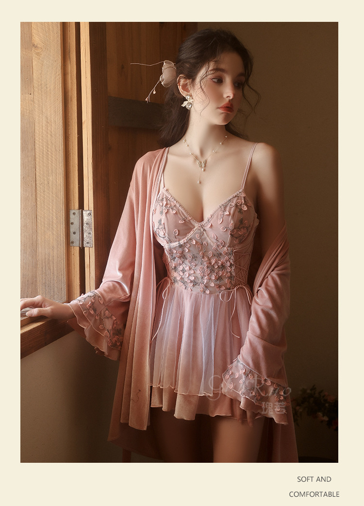 New Sweet lace embroidered pajamas Set with underwire straps nightgown Lingeris K121602