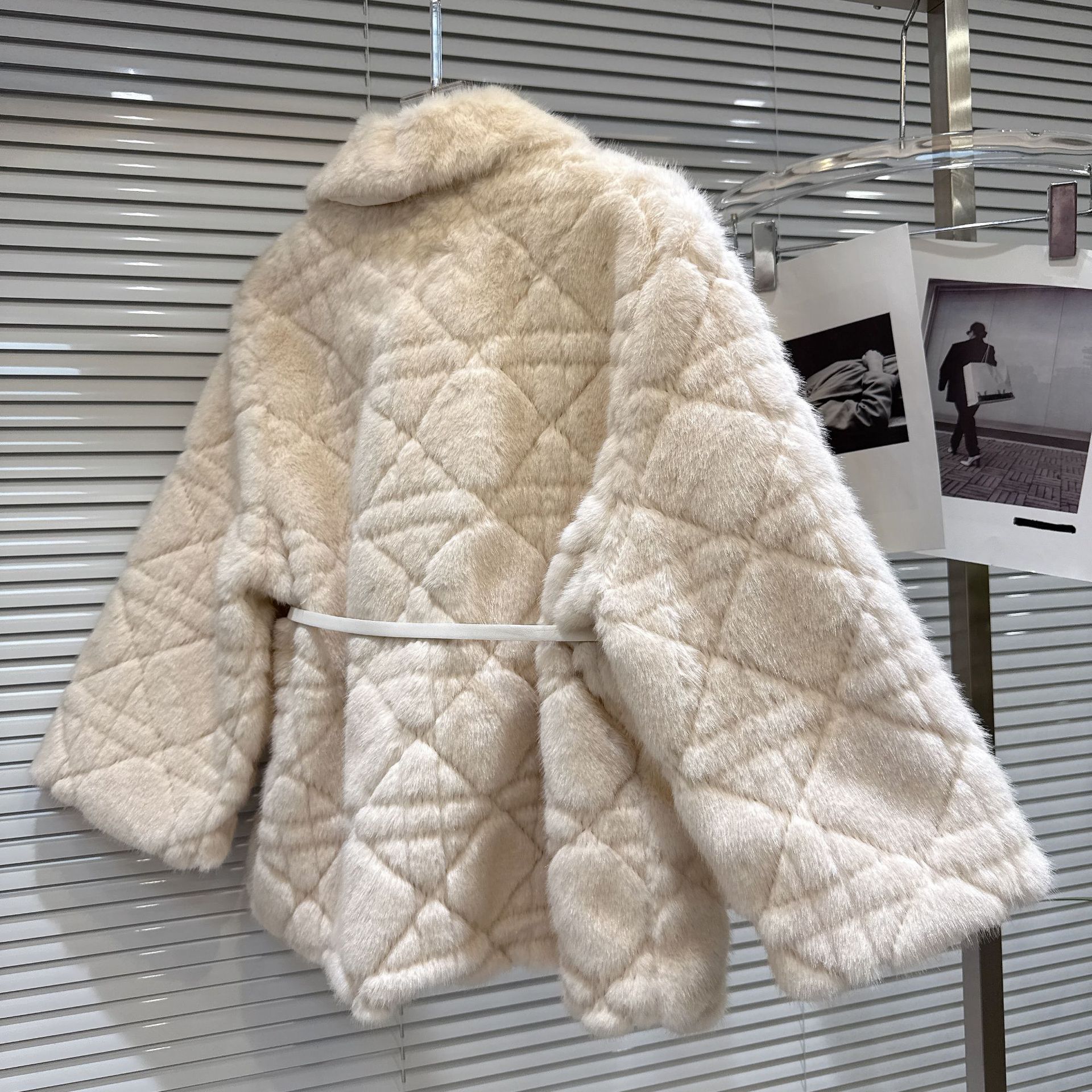 New winter light luxury women's Fur Short Jacket K25121006