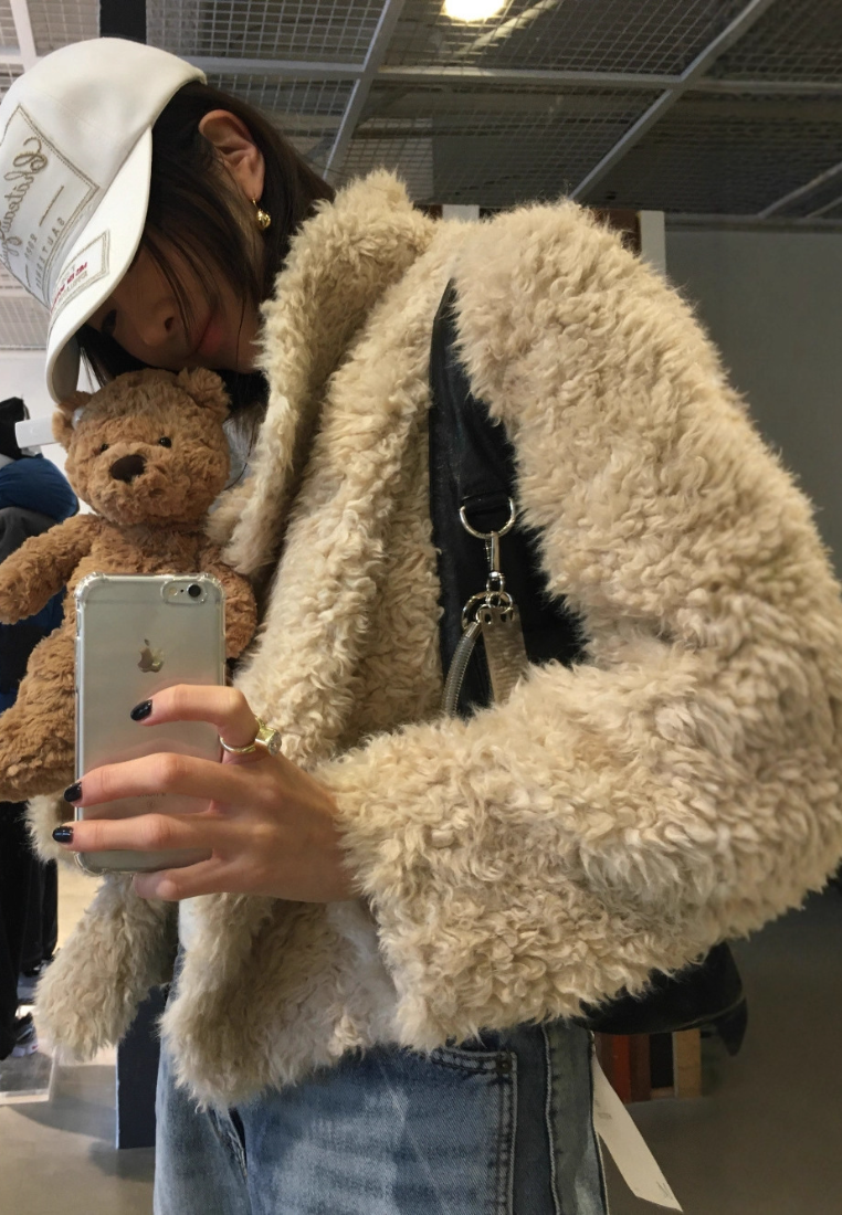 Korean New Stylish fur coat warm lamb wool faux fur short jacket for women K010623