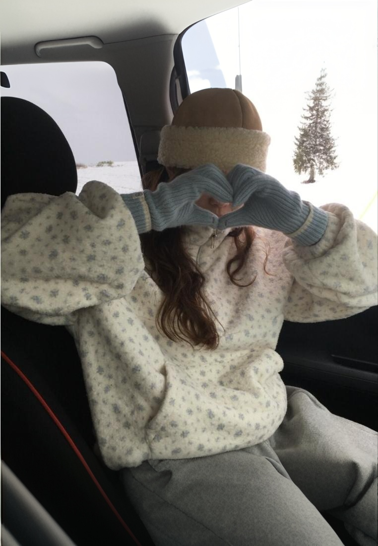 Korean trendy floral fleece sweatshirt for women K010622