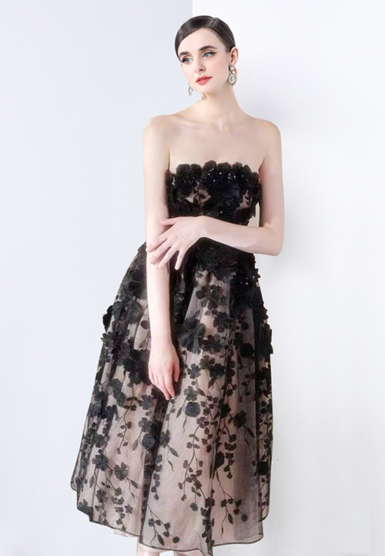 New S/S French-style floral dress embroidered strapless Party dress K26011201