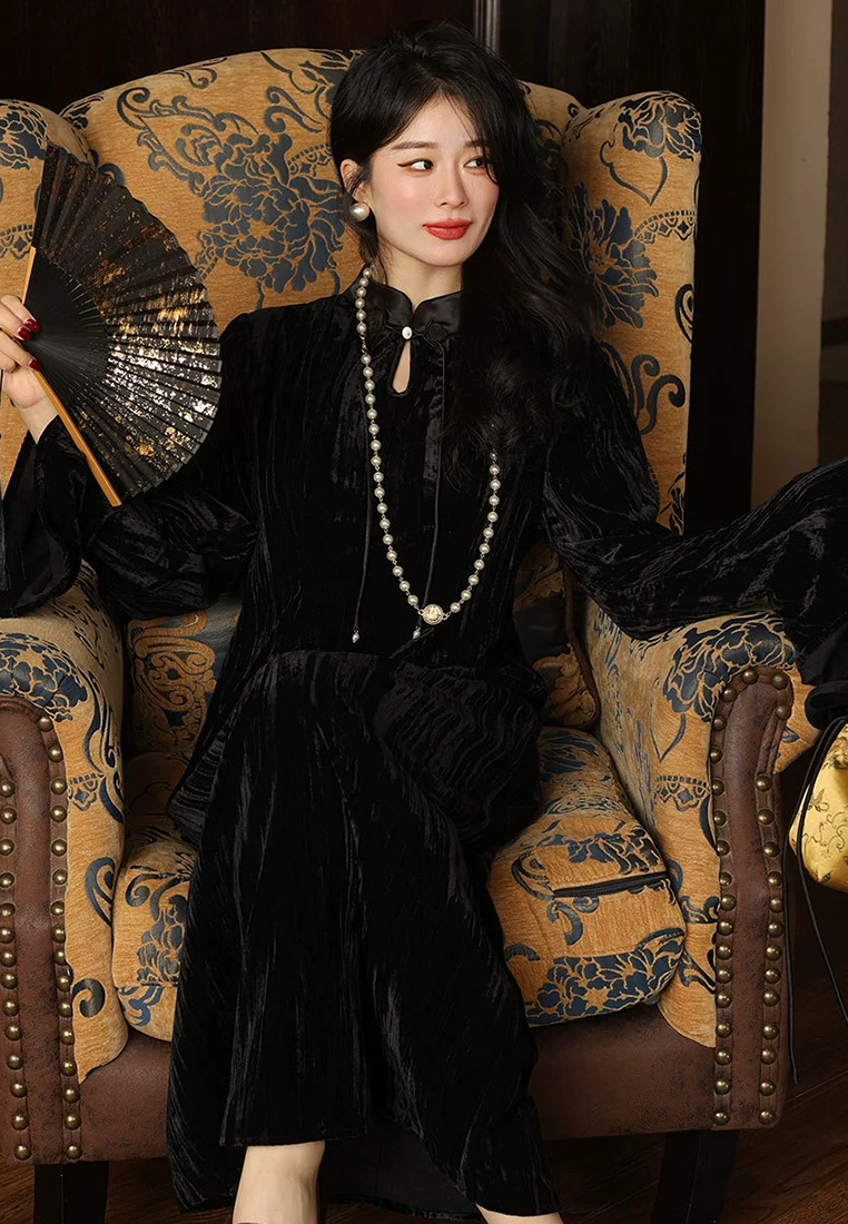 New Chinese style long retro velvet cheongsam CA25010711BK
