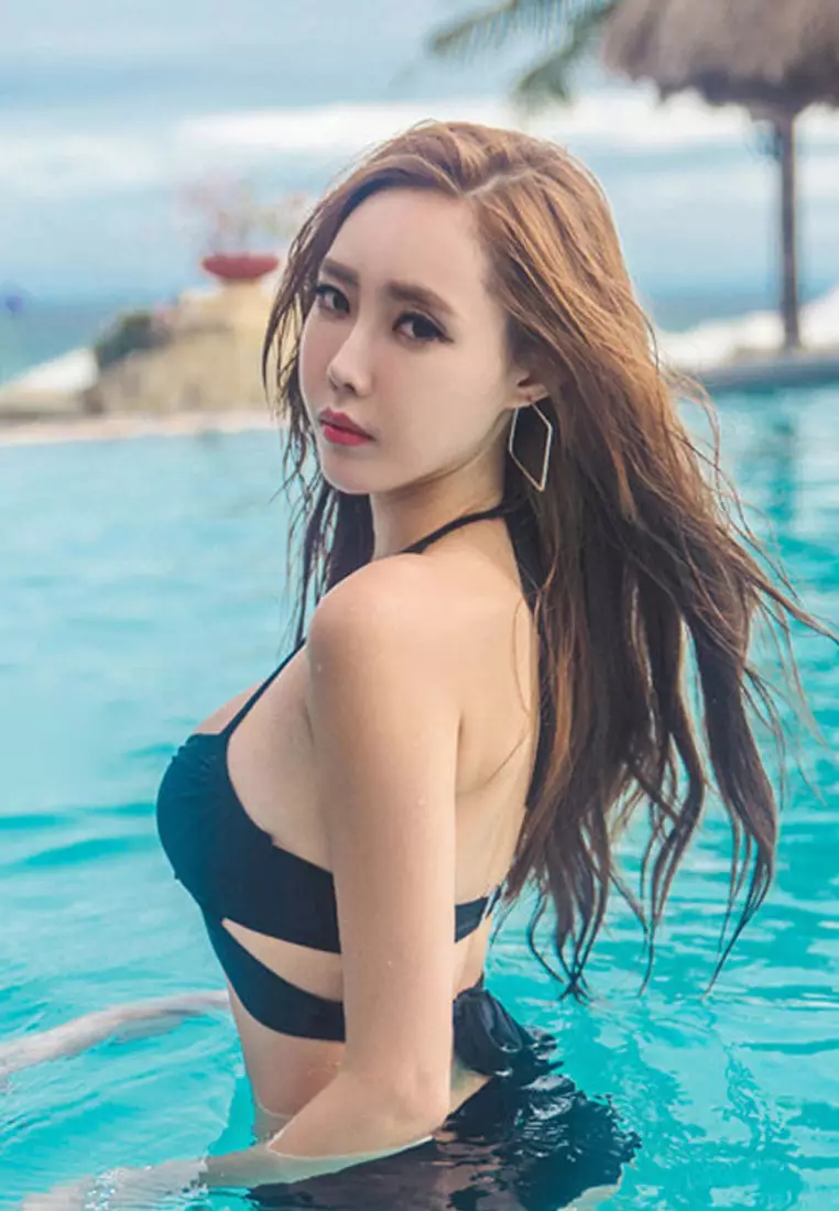 Black Color Bikini CA042603