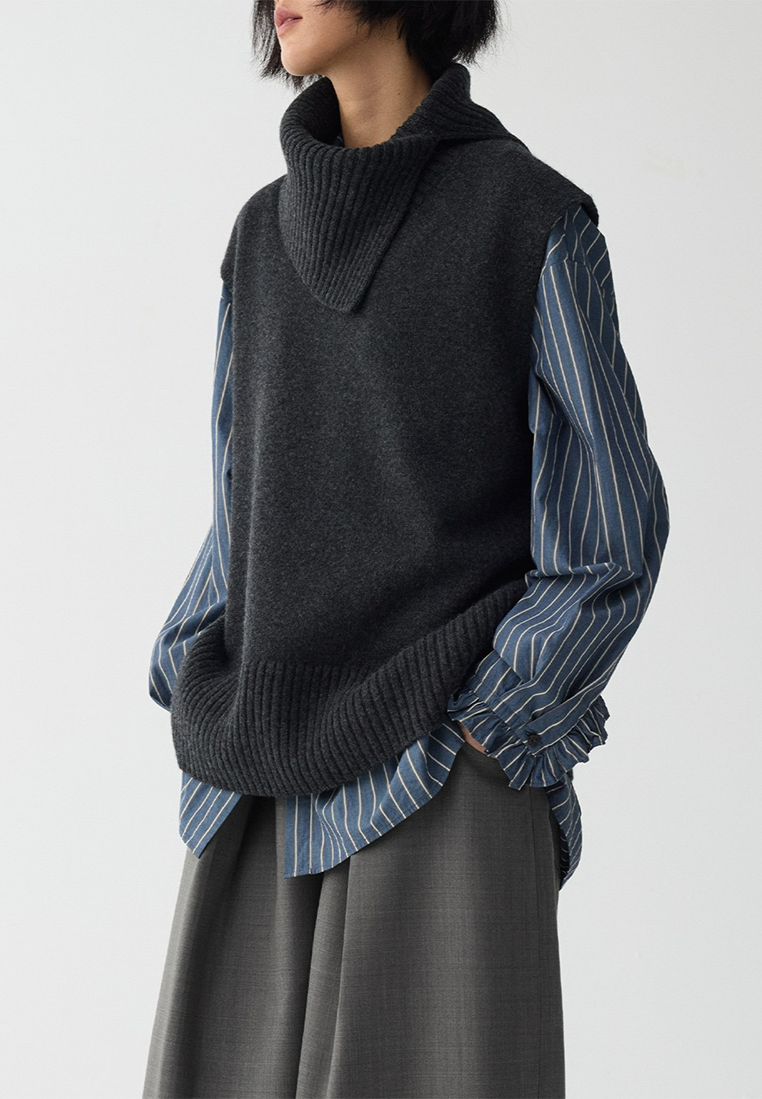 Wool Detachable Neck Warmer V-Neck Knitted Vest CA25110701GY