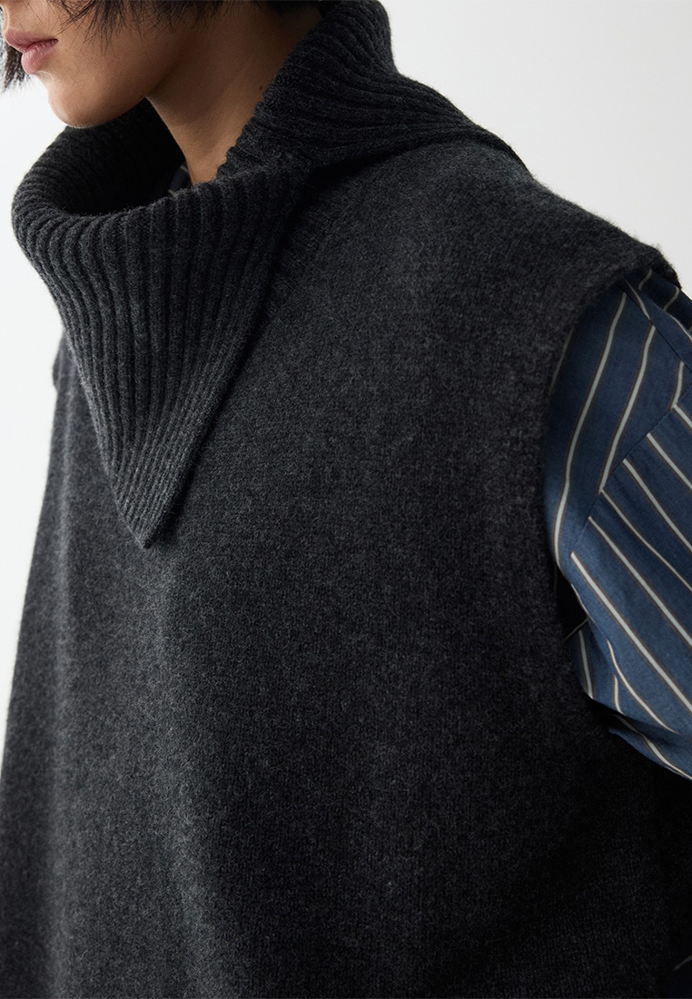 Wool Detachable Neck Warmer V-Neck Knitted Vest CA25110701GY