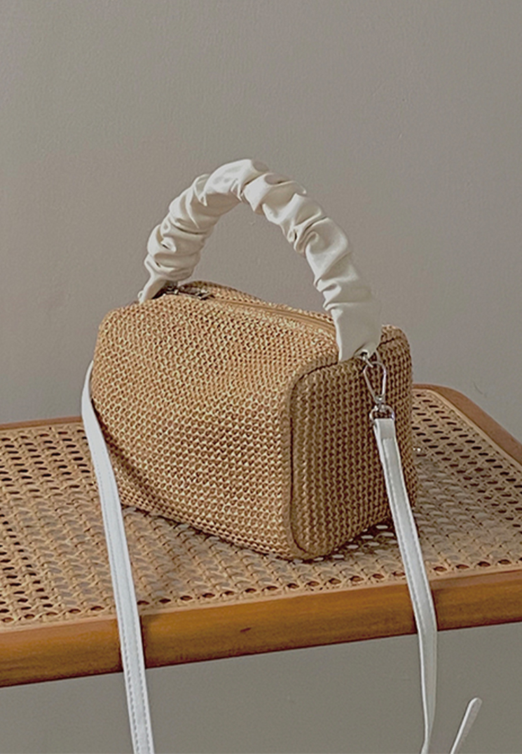 2025 Summer New Retro Color Contrasting Handbag CA25032701W