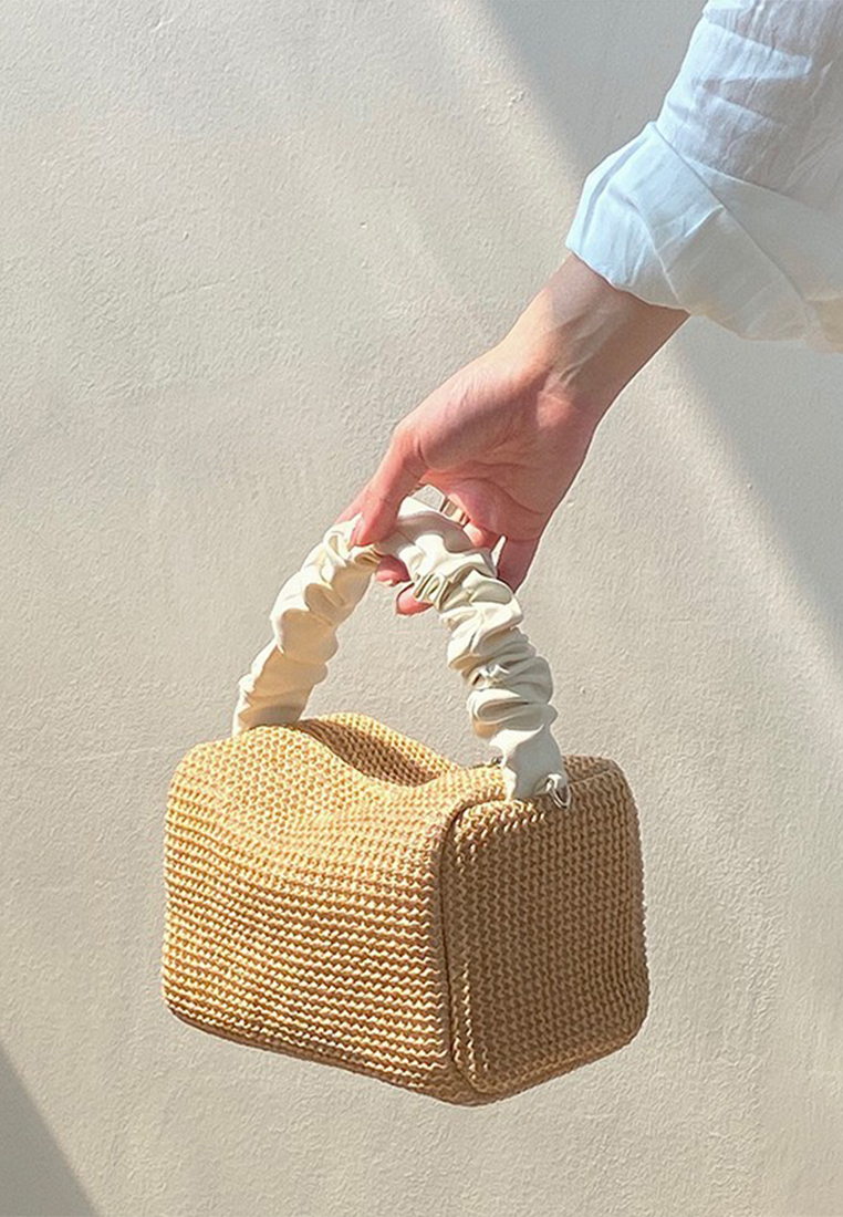 2025 Summer New Retro Color Contrasting Handbag CA25032701W