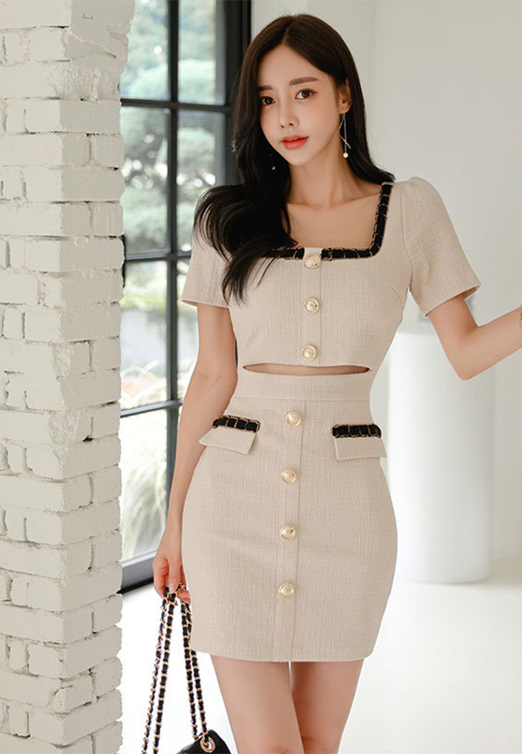 Summer new style Chanel style square collar waist short-sleeved dress CA250325301BE