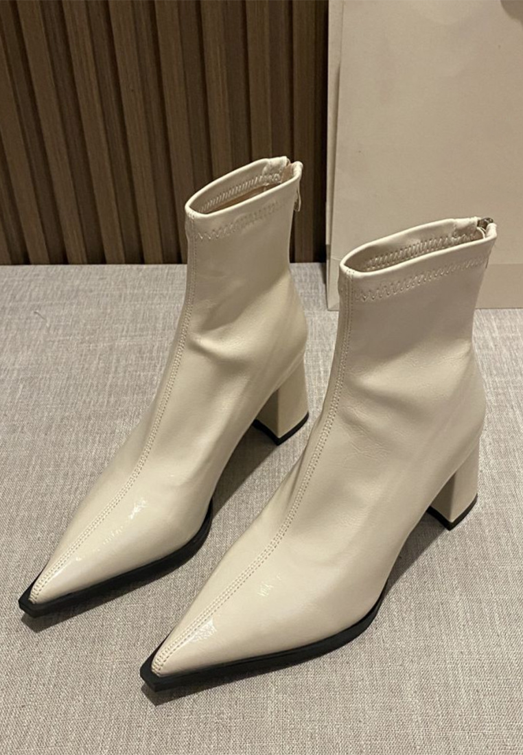 Korean Pointed Toe Zippered High-Heeled Ankle Boots CA25090201BK