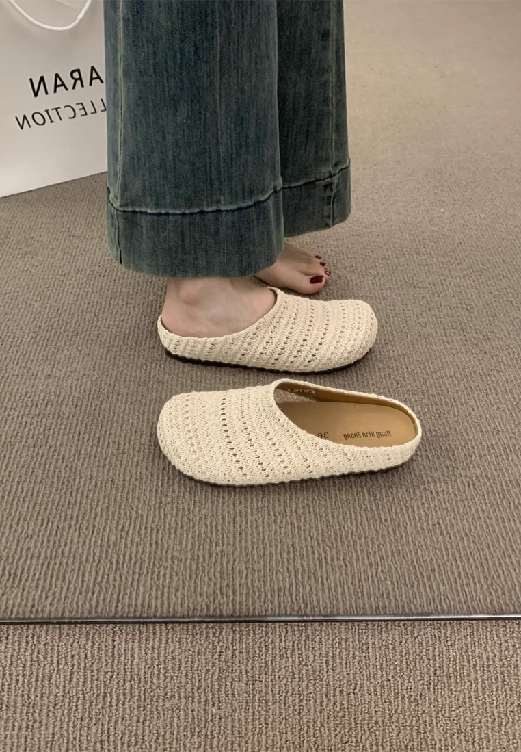 Hand-woven hollow half slippers CA25042310BW