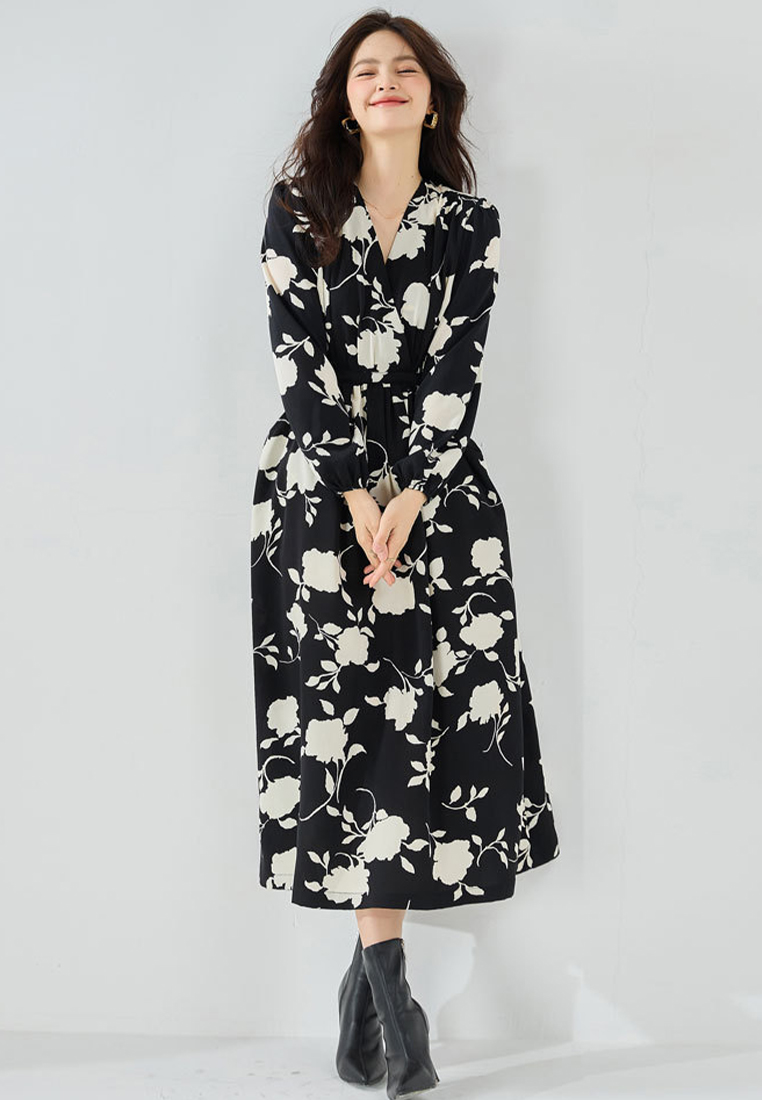 Black and white contrasting print elegant and elegant dress CA101910