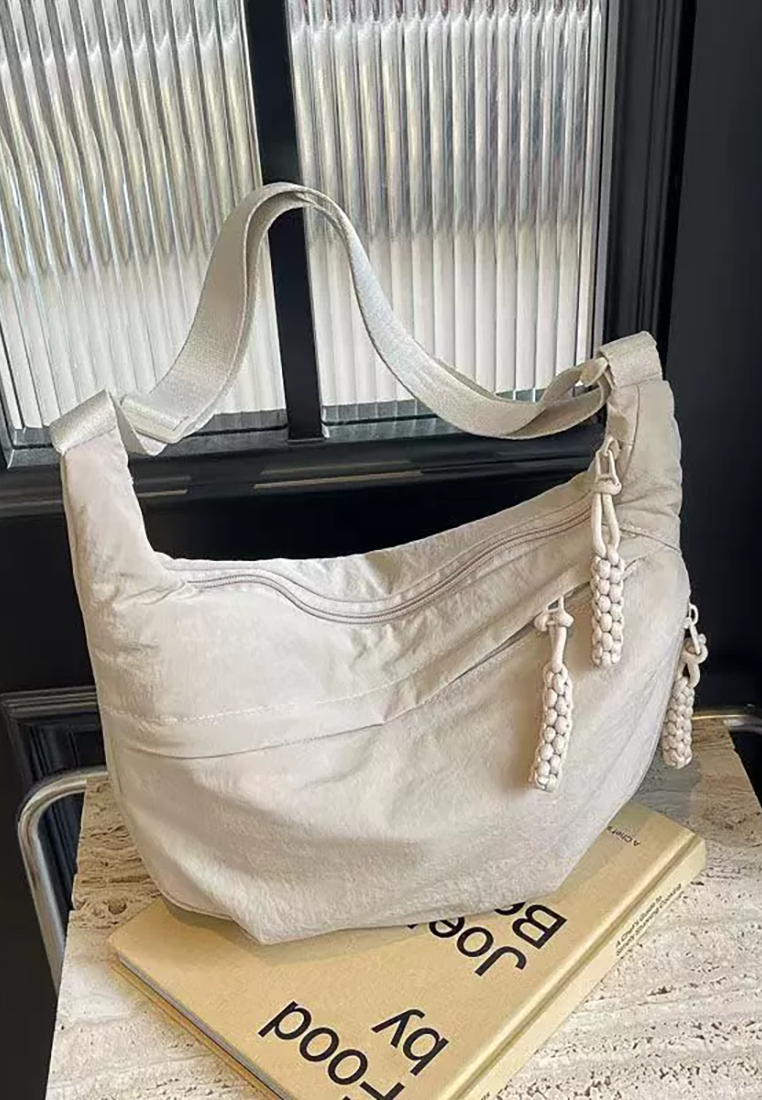 Casual versatile ins nylon diagonal cross bag CA25030310BK