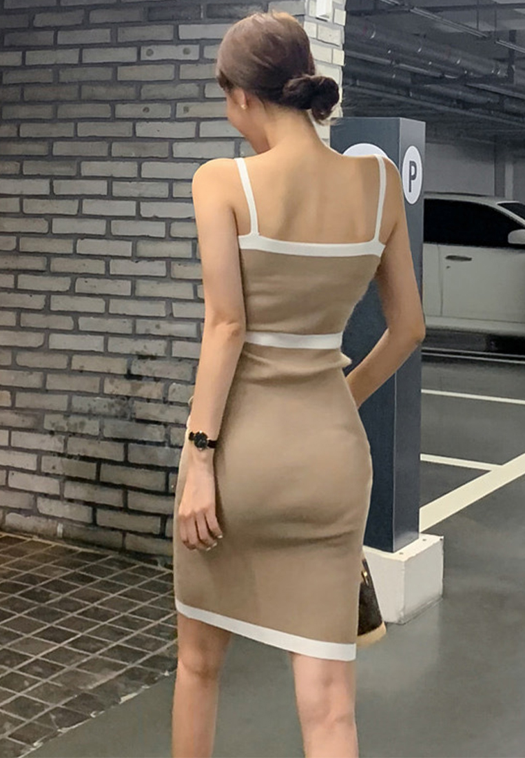 Summer new Korean style suspender single-breasted temperament knitted dress CA24050610