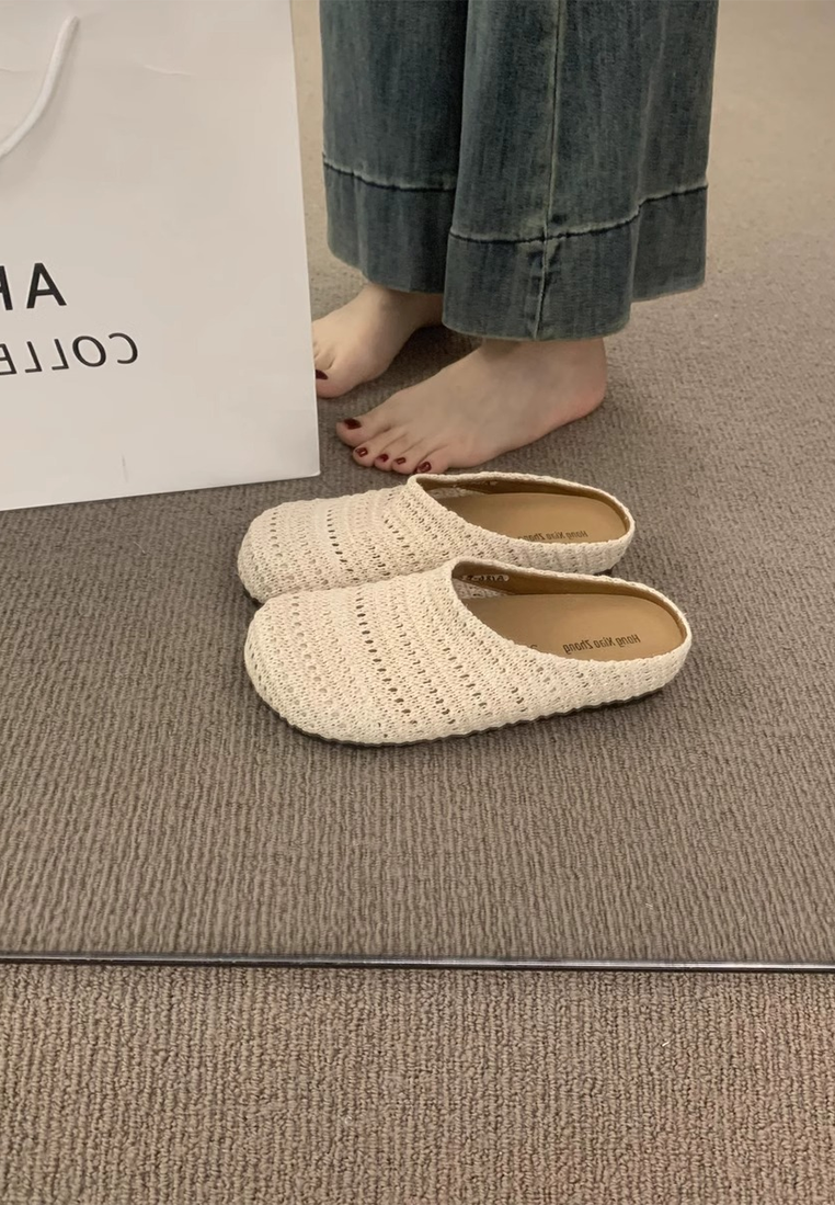 Hand-woven hollow half slippers CA25042310BW