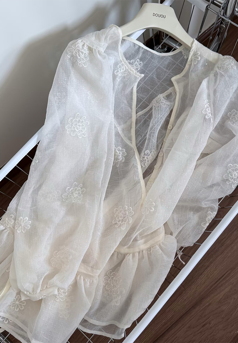 Early Fall Korean Chic Embroidered Lantern Sleeve Tie Shirt CA25090210BE