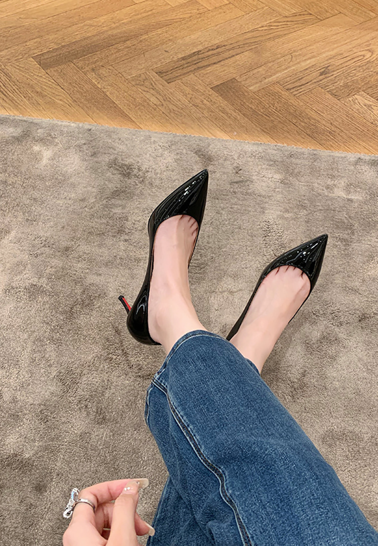 New pointed shallow high heels CA25030321BE