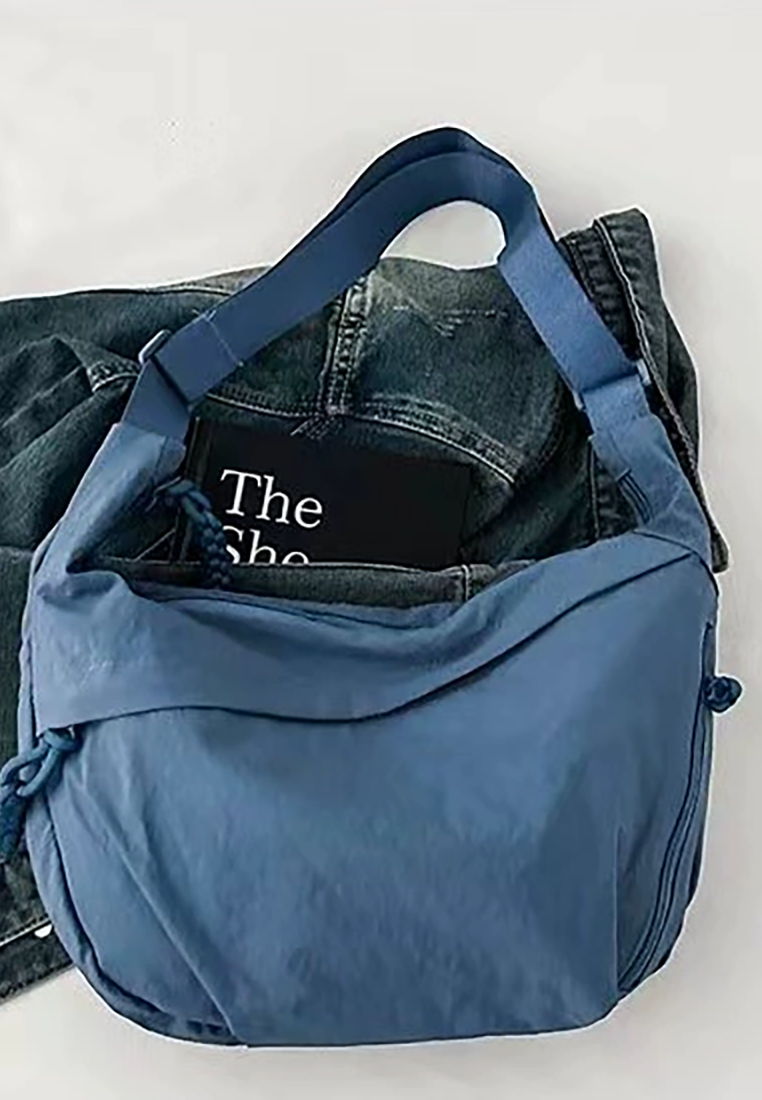 Casual versatile ins nylon diagonal cross bag CA25030310BK