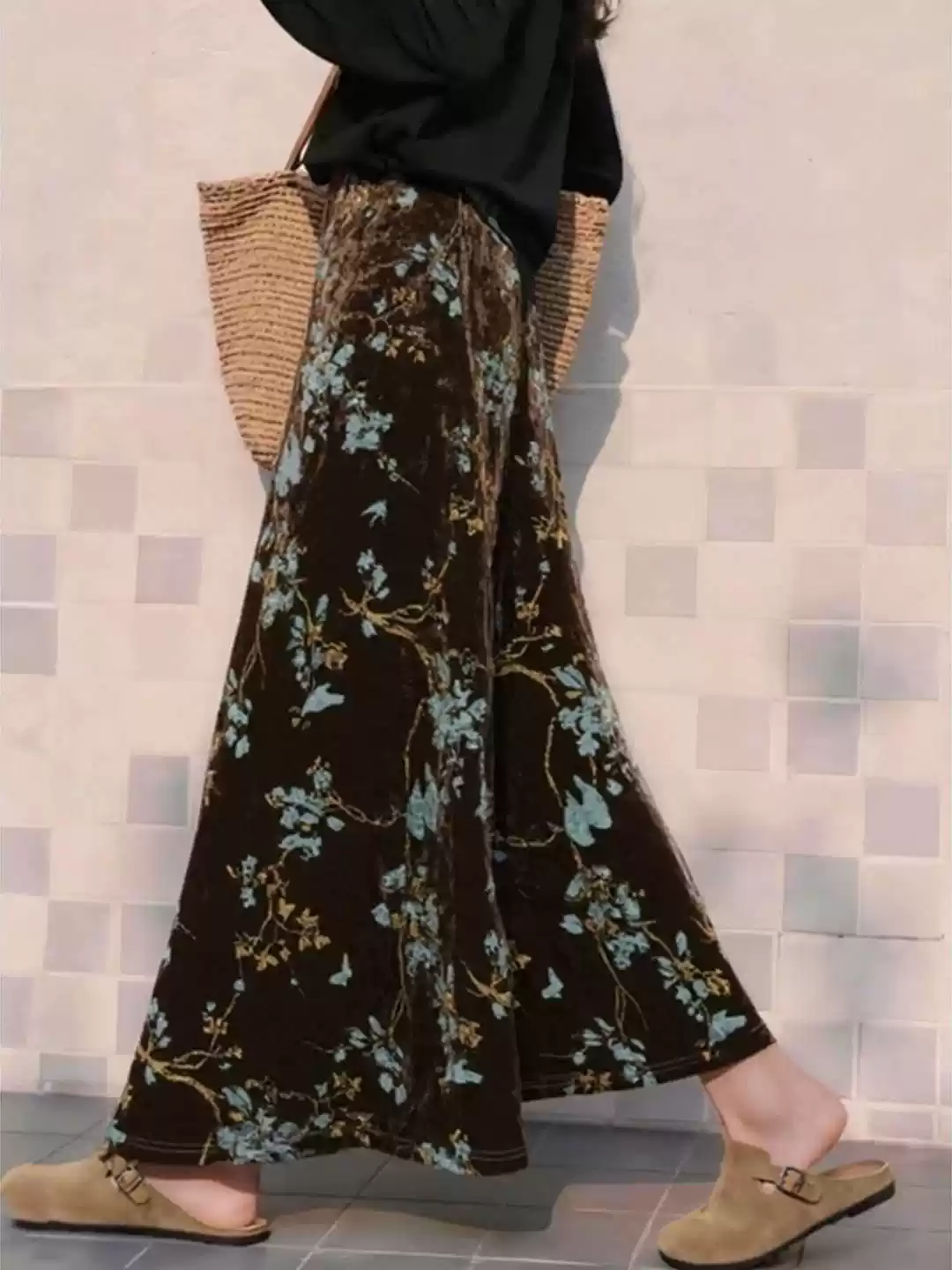 New Retro Brown printed velvet midi skirt for women K26012011