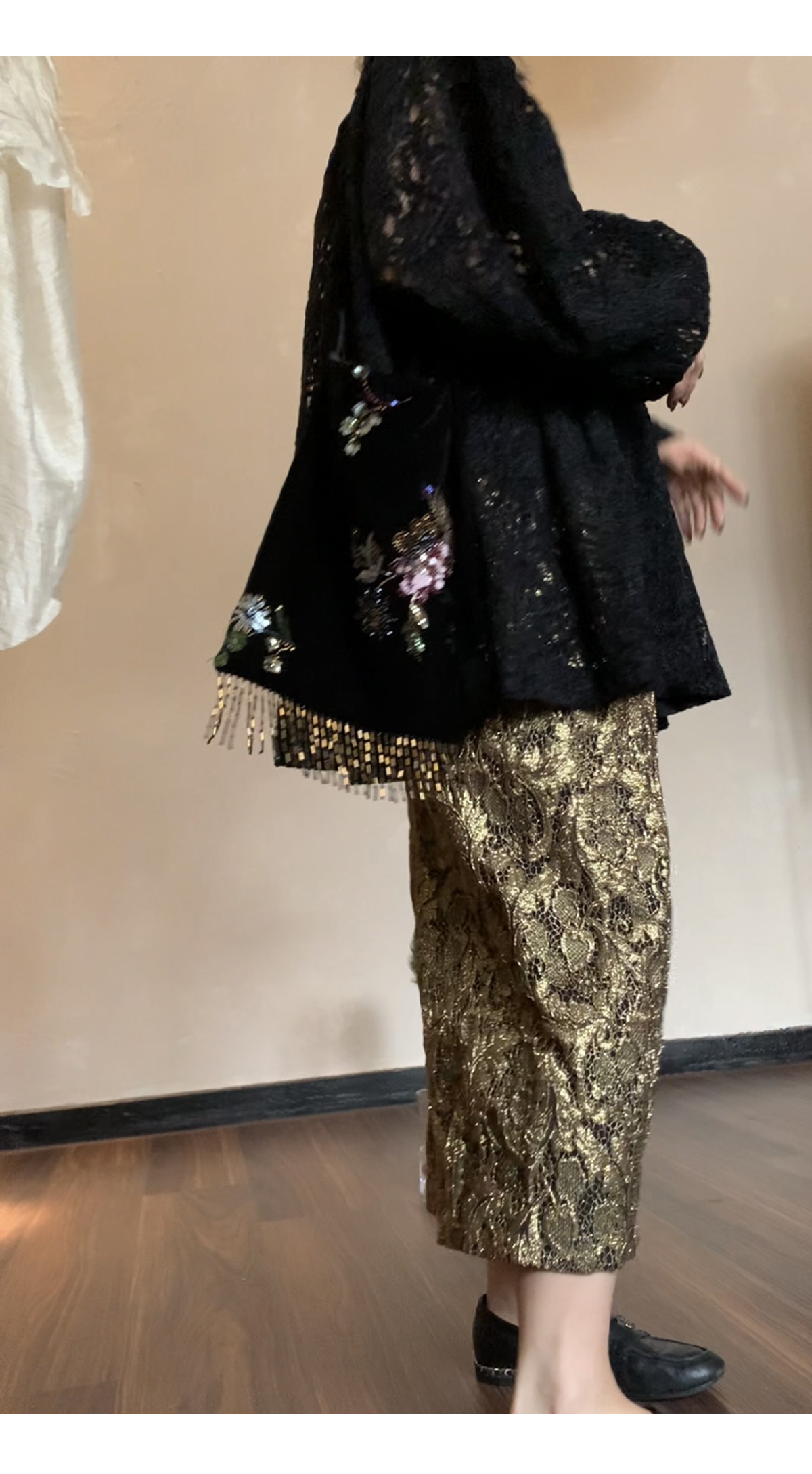 New Retro Black velvet embroidered shoulder bag K26012004