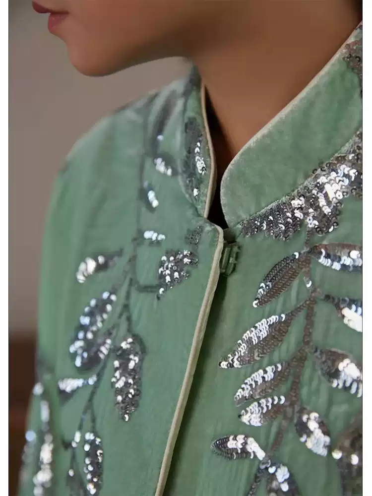 New Retro Elegant sequin embroidery green velvet jacket K26012002