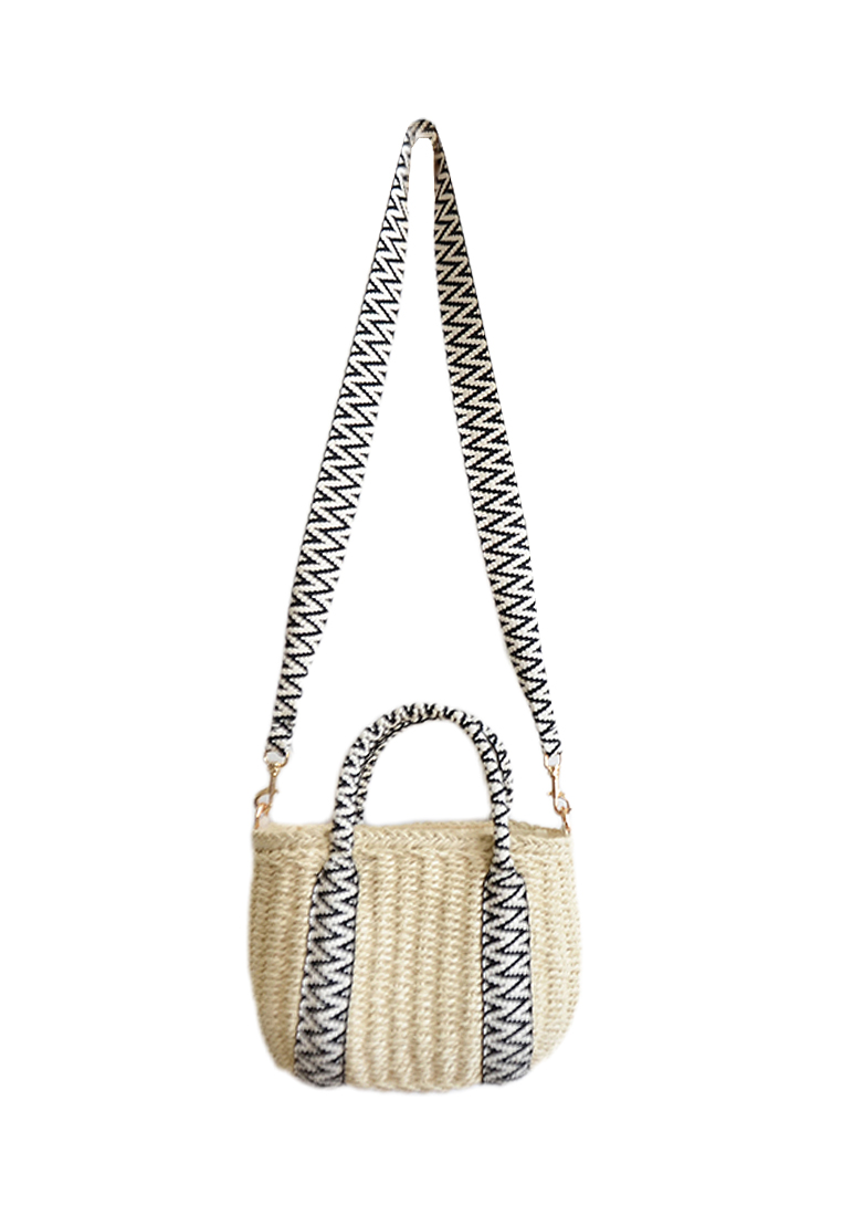 Artistic hand-woven casual straw woven bag CA24061711
