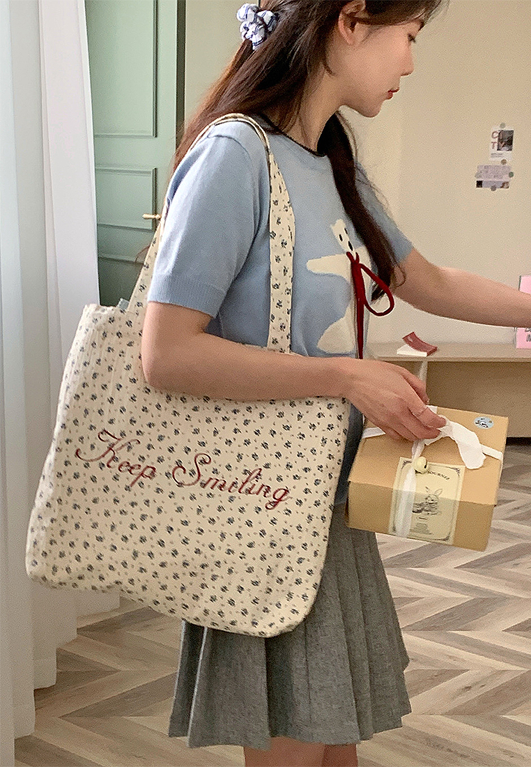 2024 New French Single Shoulder Canvas Bag CA24032311BE